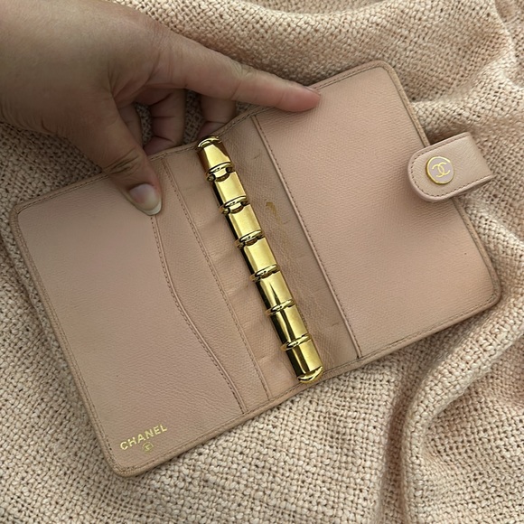 CHANEL Agenda - Picture 3 of 13